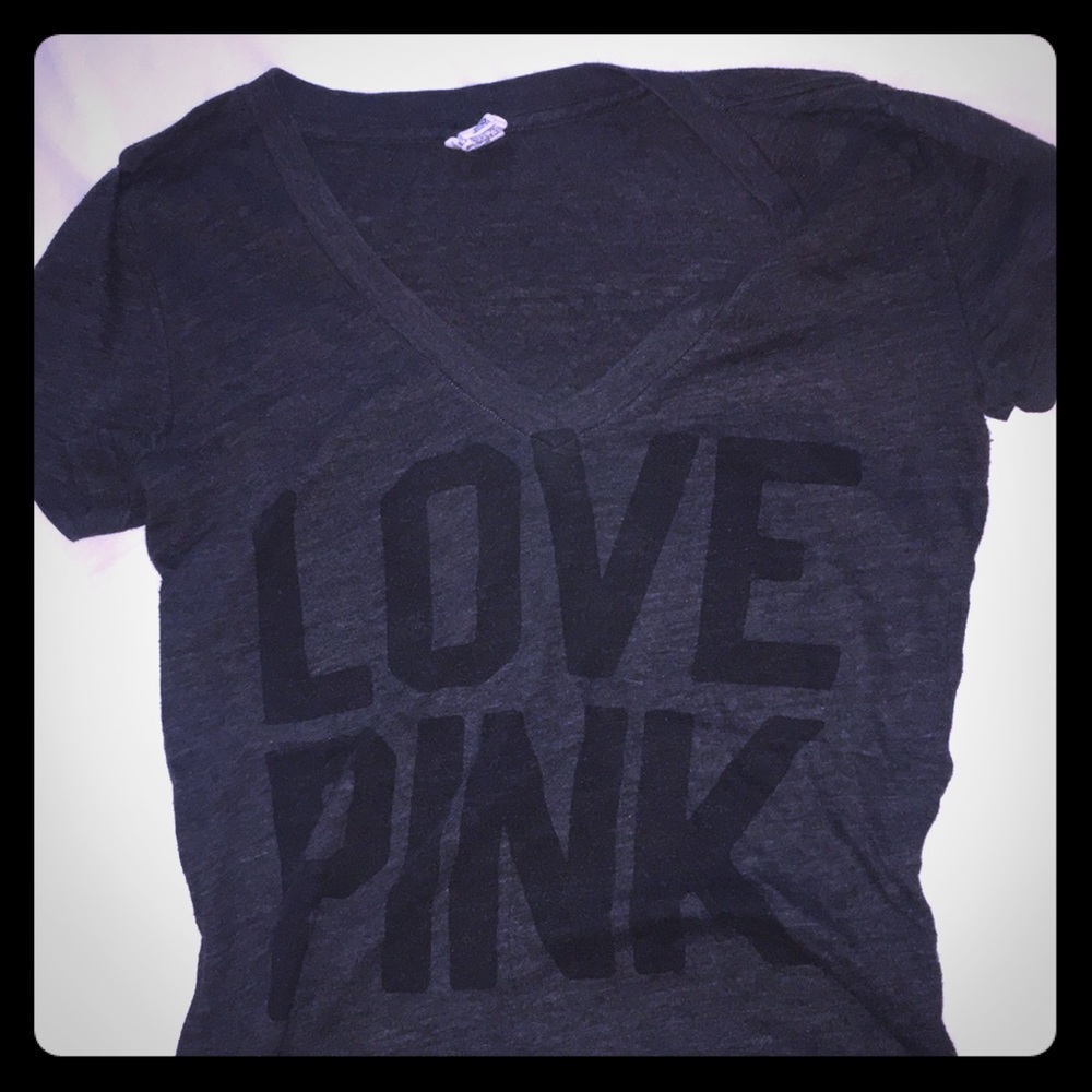 VS PINK V-neck